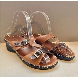 La Plume Italian Leather Wedge Sandal Women's Size 37 Brown Great condition